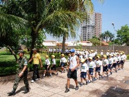 PROGRAMAS SOCIAIS COMEMORAM O DIA DAS CRIANÇAS
