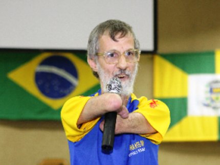 KAÍQUE MEDINA LANÇOU SUA BIOGRAFIA EM OURINHOS