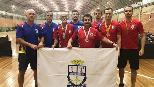 Atletas comemoram a boa participação na etapa do E