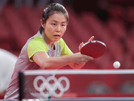 Jessica Yamada luta bastante, mas é superada na primeira participação do tênis de mesa brasileiro em Tóquio