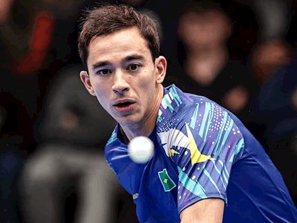 Hugo Calderano vence e está entre os 16 melhores no Smash da Arábia Saudita