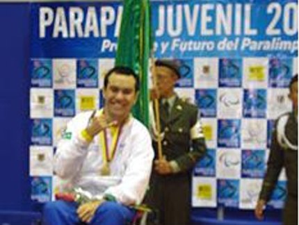 CAMPEÃO DA VIDA, MESATENISTA TRAZ OUROS E DEDICA A ZICO