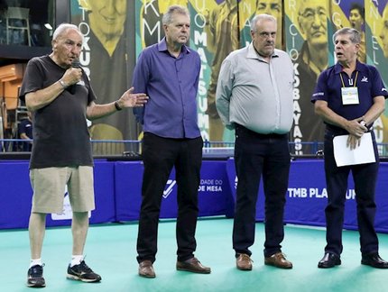 Alberto Kurdoglian, o Betinho, é mais um eternizado com bandeirão no TMB Platinum