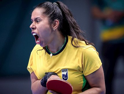 TÊNIS DE MESA NO PARAPAN – Aline Ferreira conquista medalha de bronze na classe 6-7