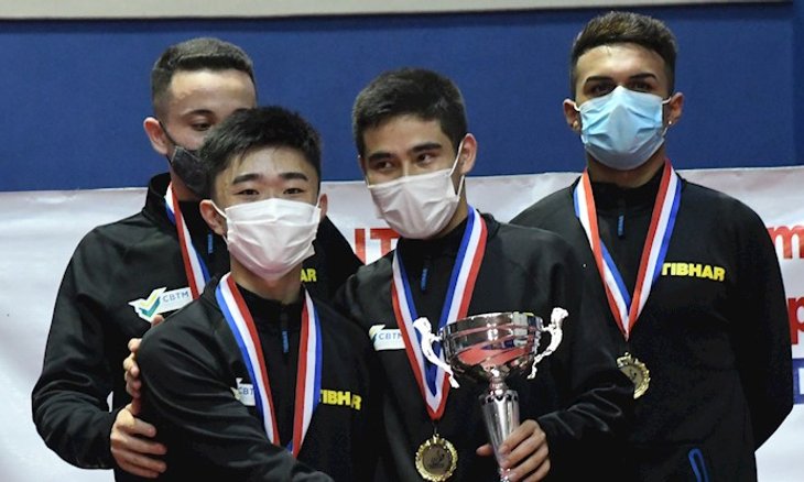 Meninos do Brasil no pódio do Campeonato Pan-Ameri