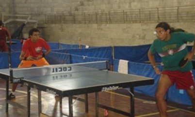 EM JOGAÇO, CRUZ DERROTA SILVA E ESTÁ NA FINAL