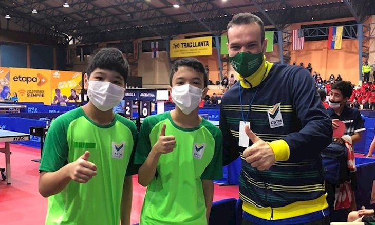 Davi Fujii, Hamilton Yamane e o técnico da Seleção