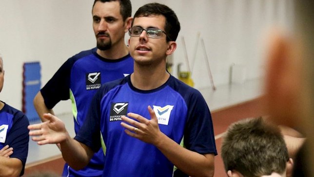 Raphael Moreira (em primeiro plano) agora é mestre