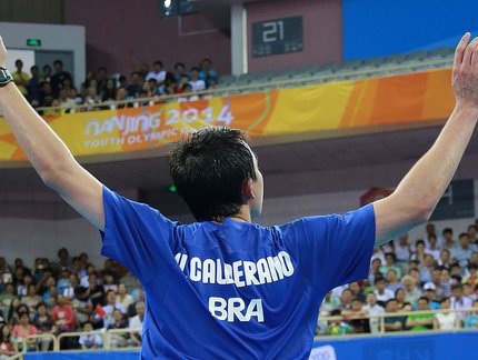 Novo ranking mundial mostra Calderano evoluindo nas suas três categorias
