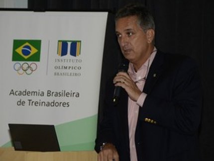 COB explica a deputados projeto de ficar entre os 10 primeiros em 2016