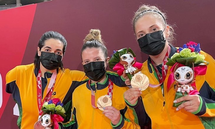 Equipe paralímpica das classes 9-10 ganhou bronze 