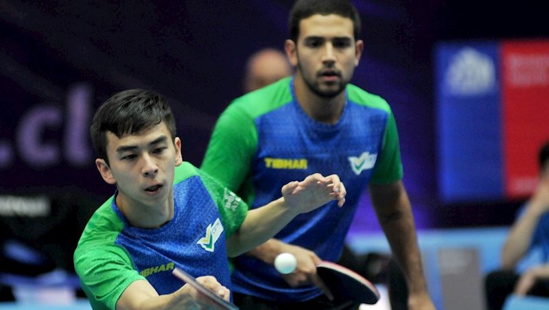 Dupla Vitor Ishiy (em primeiro plano) e Guilherme 