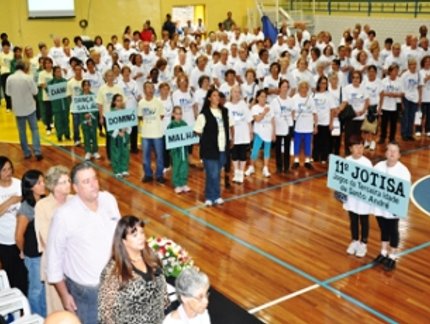 COOP PARTICIPA DOS JOGOS DA TERCEIRA IDADE