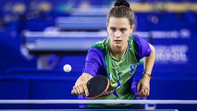 Allana Maschio estreia em competições internaciona