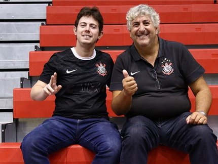 Em dia de finais, corintianos prestigiam Aberto do Brasil antes de decisão do Paulistão