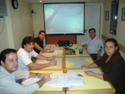 PRESIDENTE DISCUTE TEMAS IMPORTANTES COM PARCEIROS