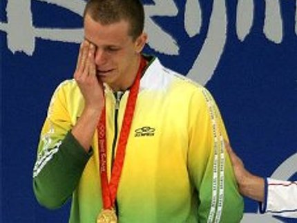 MEDALHISTAS PASSAM POR DIFICULDADES FINANCEIRAS