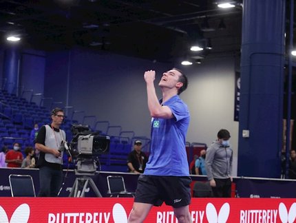 Hugo Calderano é campeão do WTT de Durban
