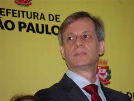 Presidente da Confederação Brasileira de Tênis de Mesa visita sede da Seest