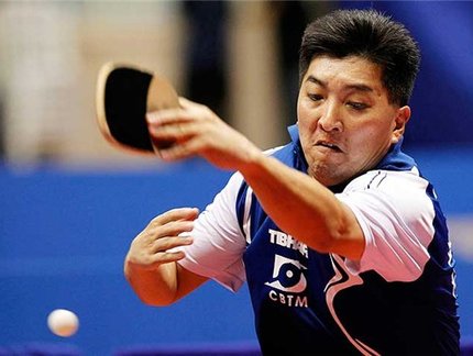 Hugo  Hoyama é destaque no site da ITTF