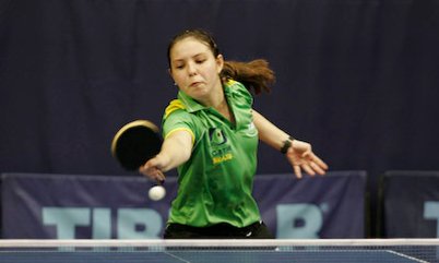 MARIANY TENTA REAGIR, MAS PERDE PARA VEGA