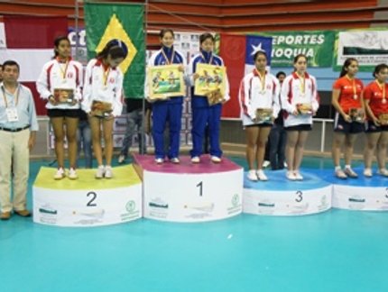 CAROLINE KUMAHARA E KÁTIA KAWAI CONSEGUEM MAIS UM TÍTULO
