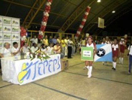 SEDUC DISTRIBUIRÁ 1.500 KITS ESPORTIVOS NO PIAUÍ