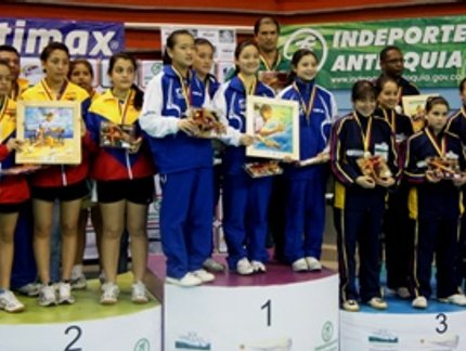 INFANTIL FEMININO VENCE A VENEZUELA E CONQUISTA O TÍTULO