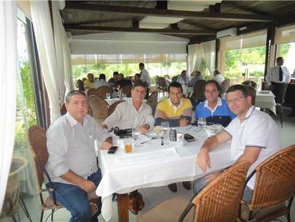 Representantes do TM de Brasília recebem Alaor Azevedo em almoço