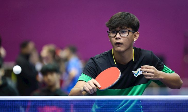 Felipe de Melo venceu o mexicano Eder Alvarez por 