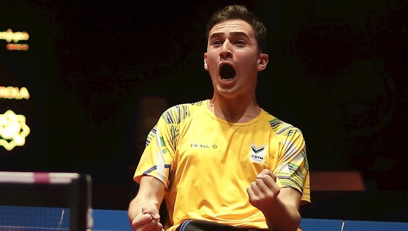 Lucas Arabian celebra a vaga na semifinal do Campe