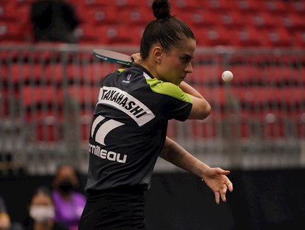 WTT Grand Smash: Bruna Takahashi faz bom jogo, mas cai para número 12 do mundo na fase de 32