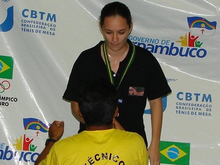 LUCIANA COUTINHO VENCE NA JUVENTUDE FEMININO