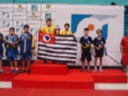 SÃO PAULO VENCE MIRIM MASCULINO DE SELEÇÕES