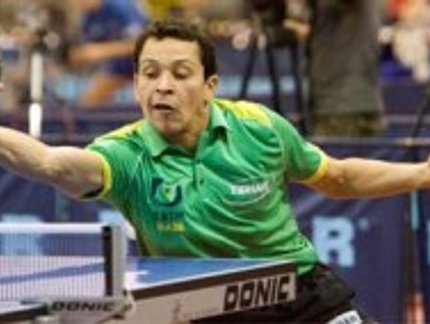 BRASIL VENCE E COMEÇA LUTA PELA 1ª DIVISÃO