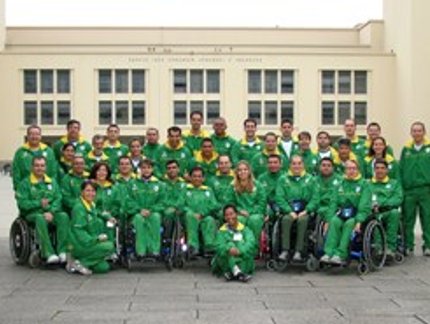 DELEGAÇÃO PARAOLÍMPICA É HOMENAGEADA PELA AMAN