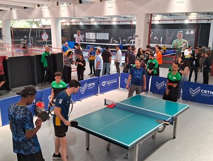 Com atletas paralímpicos e autoridades, evento em São Paulo celebra Dia Mundial do Tênis de Mesa
