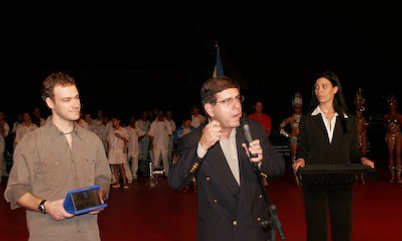 CERIMÔNIA DE ABERTURA HOMENAGEIA HUGO HOYAMA