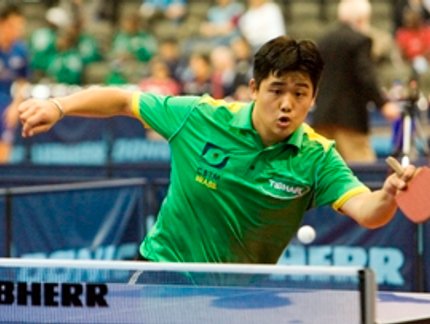 BRASILEIROS ESTRÉIAM AMANHÃ NA CORÉIA