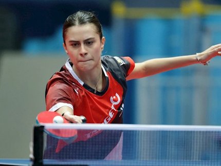 Bruna Takahashi e Vitor Ishiy se despedem entre os 16 melhores do WTT Contender da Tunísia
