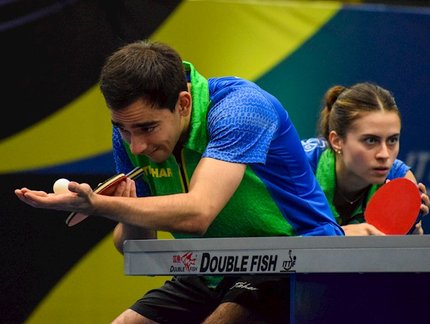 Hugo Calderano e Bruna Takahashi perdem nas oitavas do Smash de Singapura