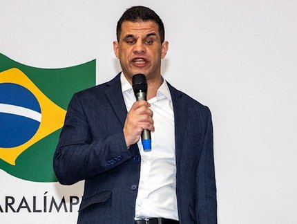 Mizael Conrado é a 13ª personalidade a receber o título de benemérito da CBTM