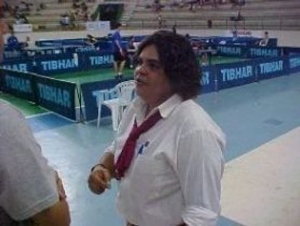 MULHER COMANDA A ARBITRAGEM