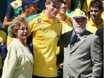 CAMPEÃO OLÍMPICO VIRA GAROTO-PROPAGANDA DO RIO
