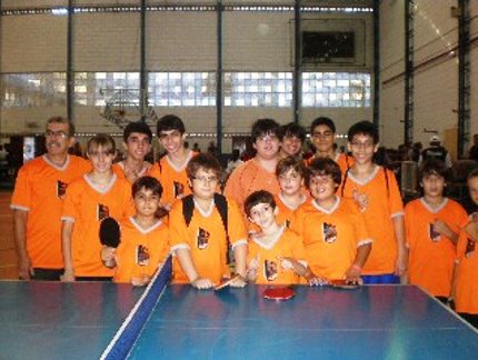 ACADEMIA AFONSO VALENTE ESTREIA UNIFORME COM TÍTULOS