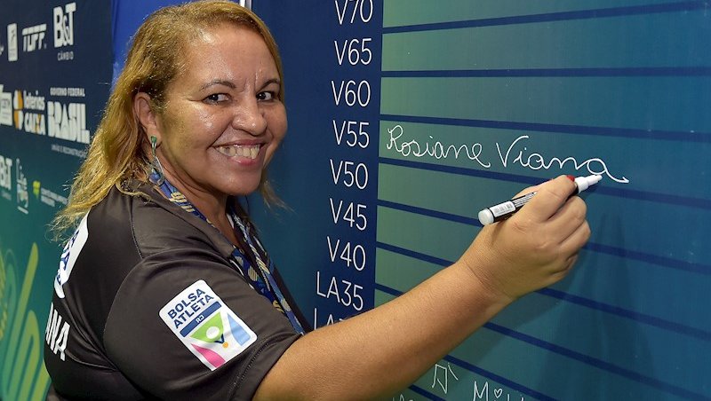 Derrota não impediu título de Rosiane Viana - Foto