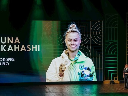 Bruna Takahashi é eleita a atleta mais inspiradora do ano no esporte brasileiro