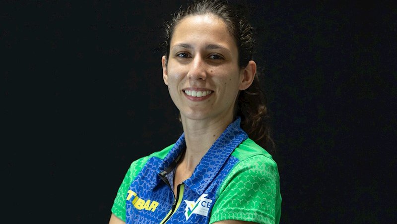 Camila Cardoso foi selecionada para curso internac