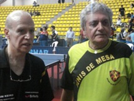 VÍDEO: ATLETA COMEMORA 62 ANOS NA MESA CONTRA BIRIBA