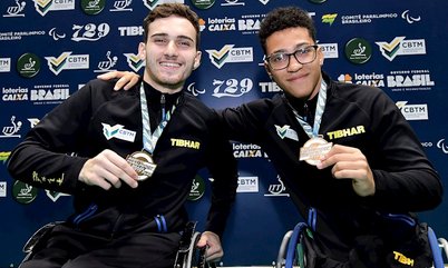 Lucas Arabian e Cadu Moraes asseguram mais dois bronzes para o Brasil no Aberto Paralímpico ITTF Fa40